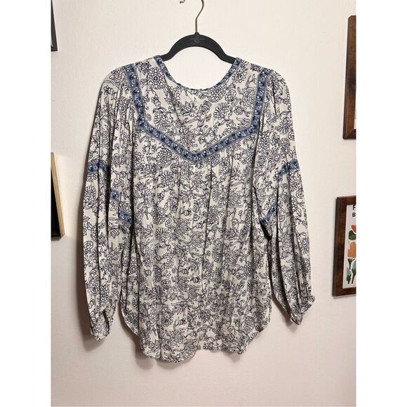 Old navy peasant blouse - Picture 3 of 3